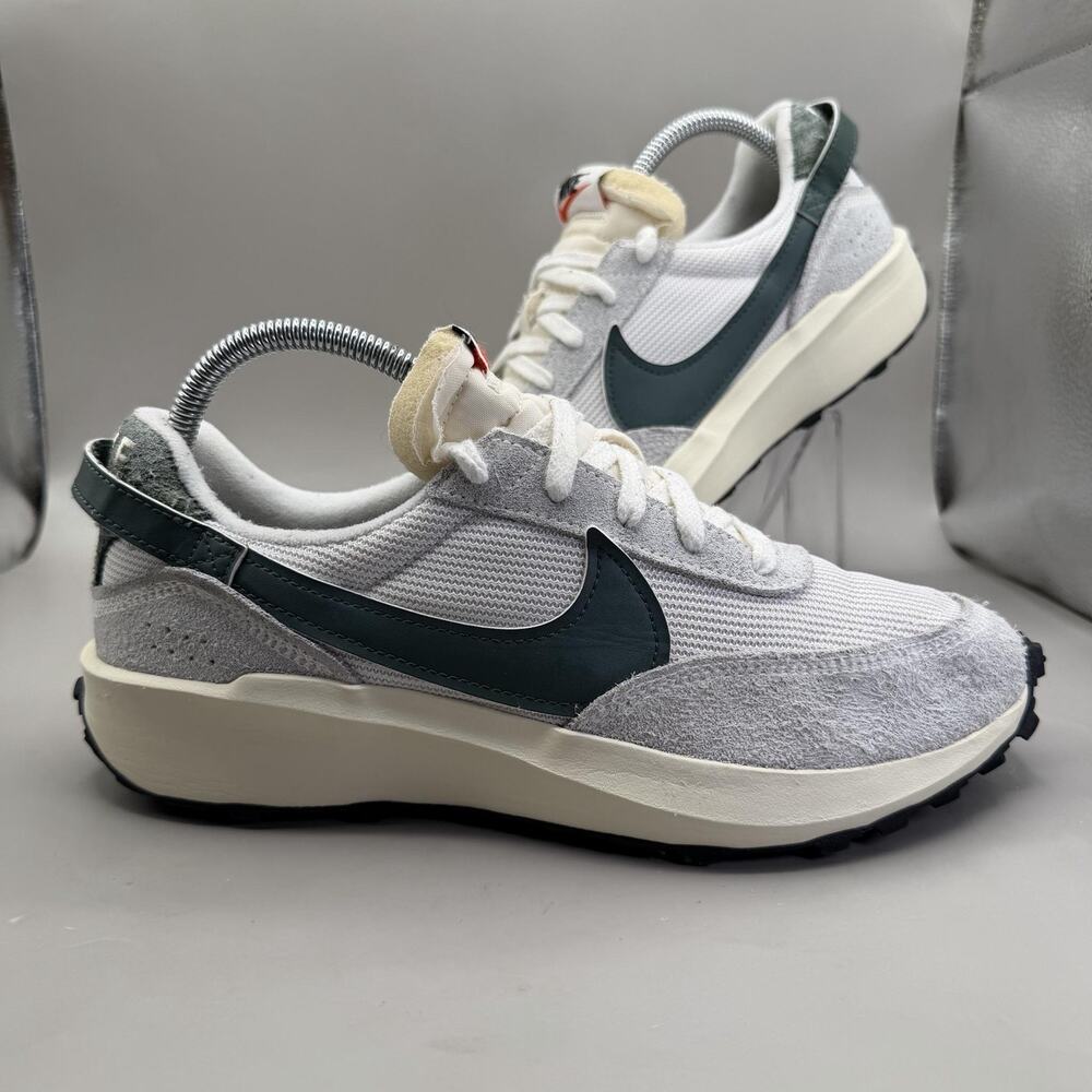 Nike Waffle Debut Vintage Shoes Womens US 9 Green Running Sneakers DX2931-101
